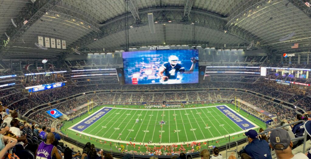 AT&T Stadium. Arenas incríveis do mundo esportivo